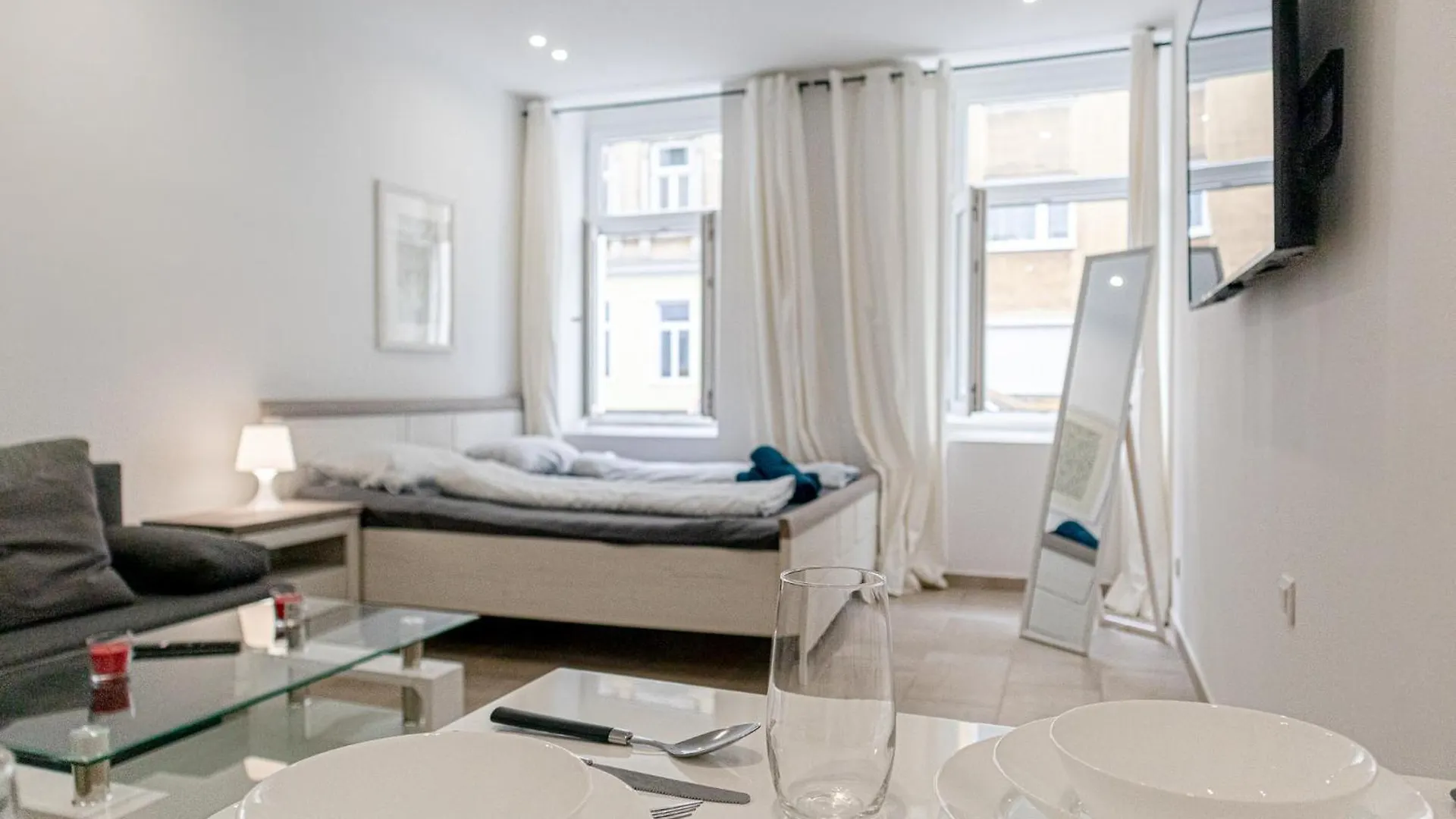 Cheerful Studio Vienna Favoriten Near U1 Reumannplatz Austria