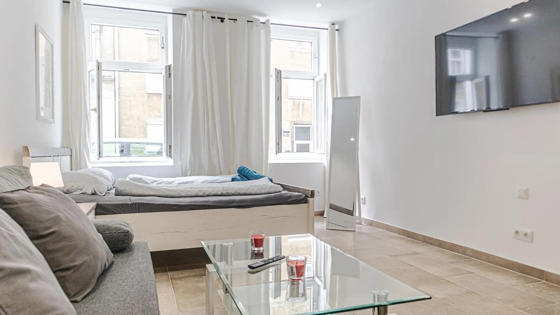 Cheerful Studio Vienna Favoriten Near U1 Reumannplatz Apartment