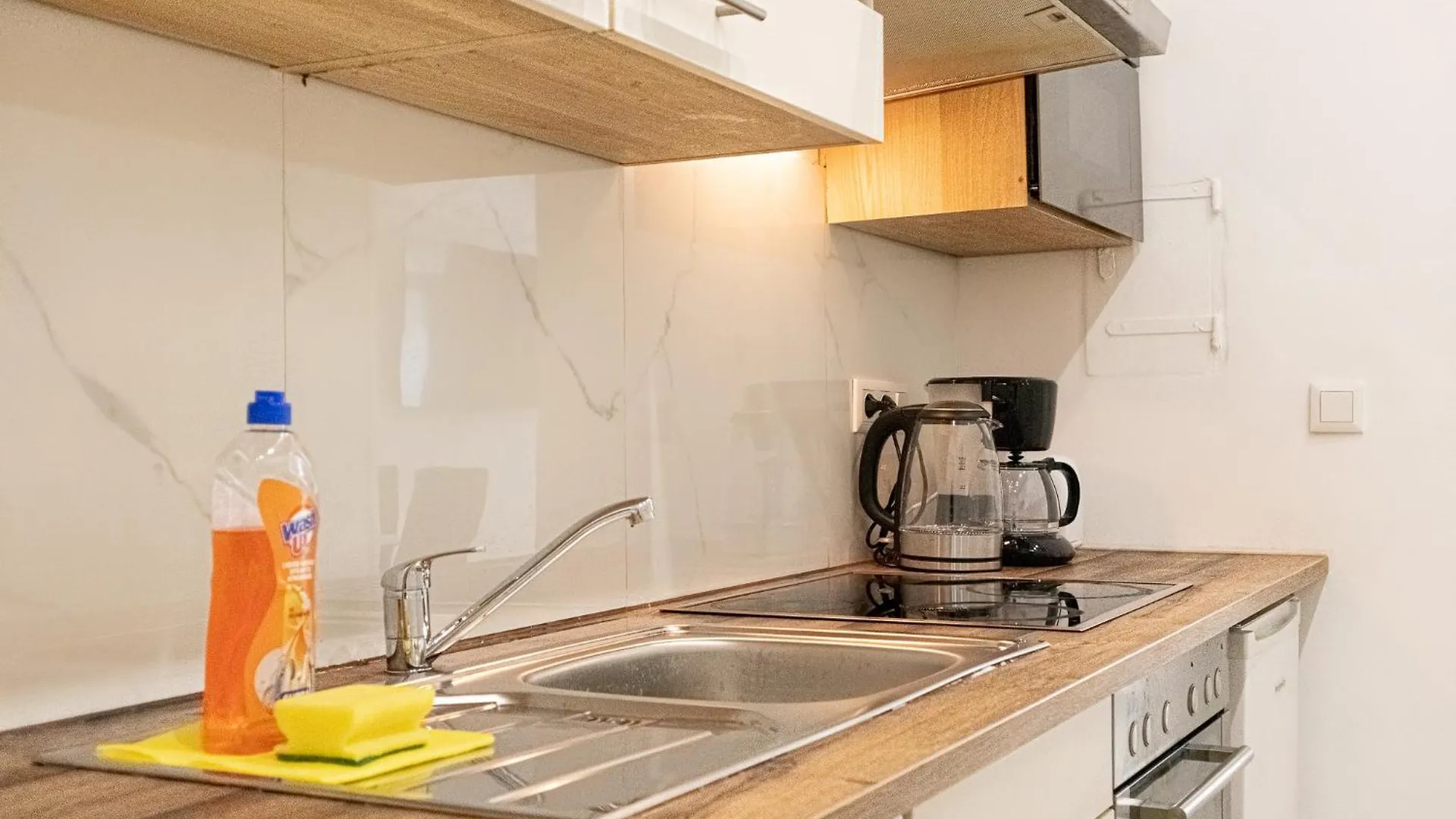 Cheerful Studio Vienna Favoriten Near U1 Reumannplatz Apartment